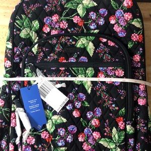 CAMPUS TECH BACKPACK winter ❄️ berry
